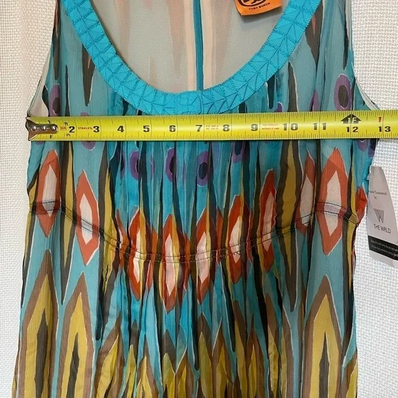 Tory Burch dress.   Lined.  Perfect for your tropical getaway! - Picture 6 of 6